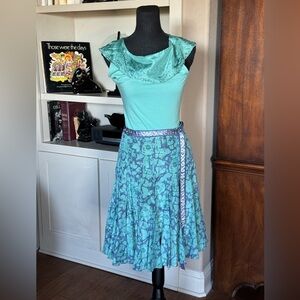 Intuitions Silk Blend‎ Skirt and Top Set